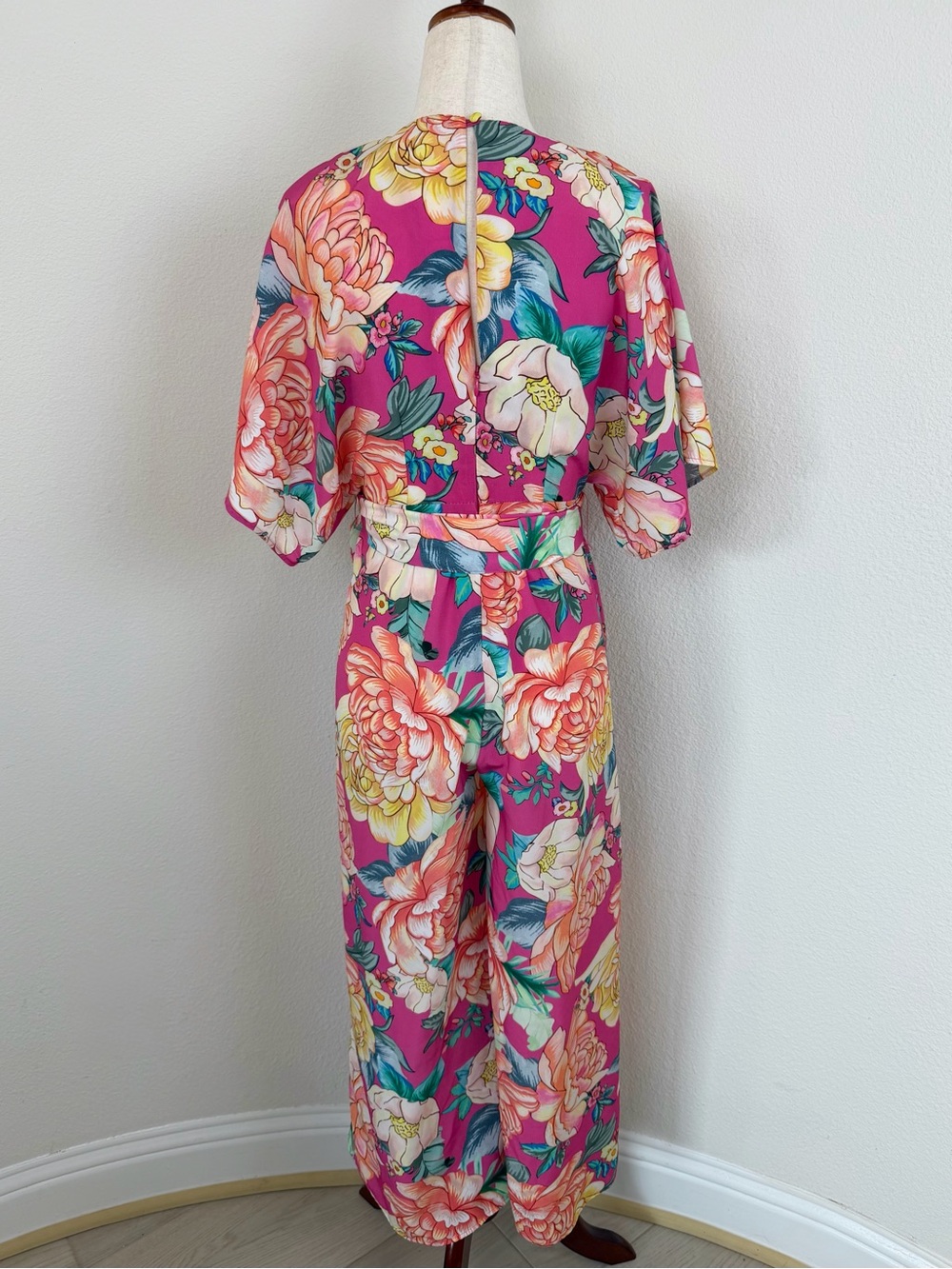 Anthropologie FARM Rio Eulalie Floral Wide Leg Jumpsuit, Peony Print, V-Neck - Picture 10 of 16